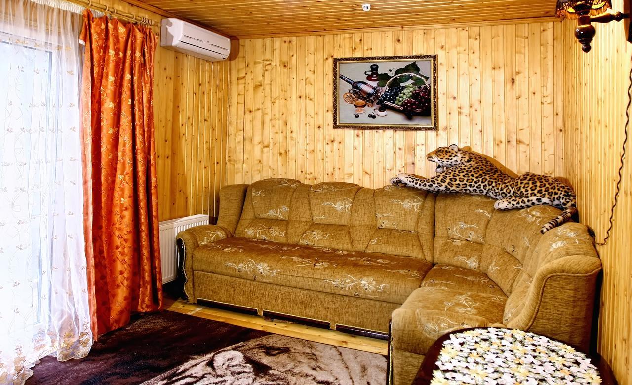 Perlyna Podillyа Hotel Satanov Exterior photo